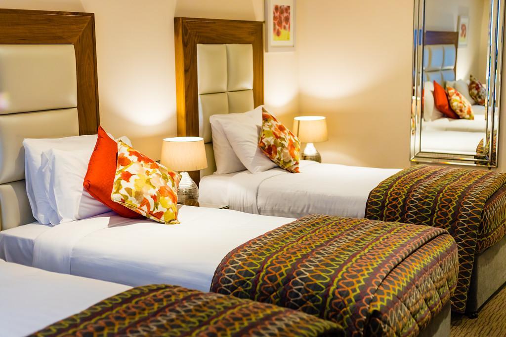 Grand Hotel Tralee Bagian luar foto